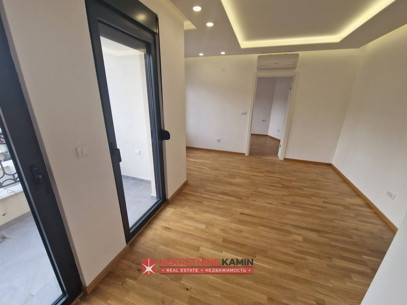 Квартира, 1109 м², 363 000$ — FAKTOR